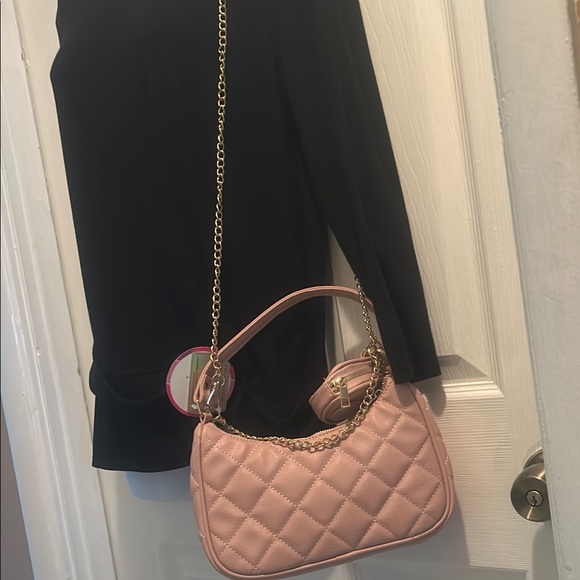 Chic Pink Quilted Shoulder Bag - Picture 1 of 6